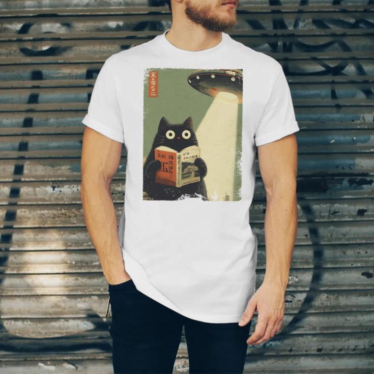 Vintage Japanese Cat Book Lovers UFO Alien Abduction Cat Dad Unisex Jersey T-Shirt