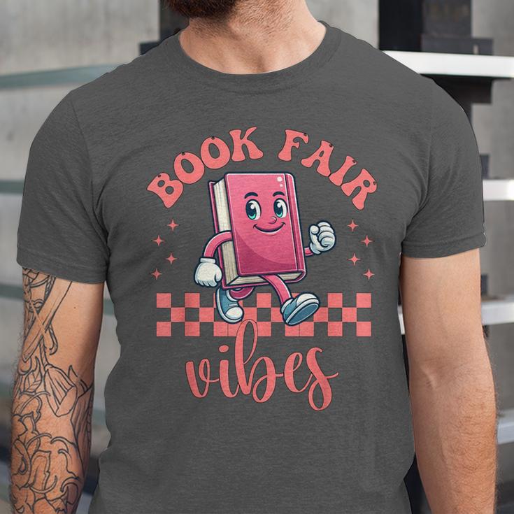 Book Fair Vibes School Librarian Retro 70s Reading Bookworm Unisex Jersey T-Shirt
