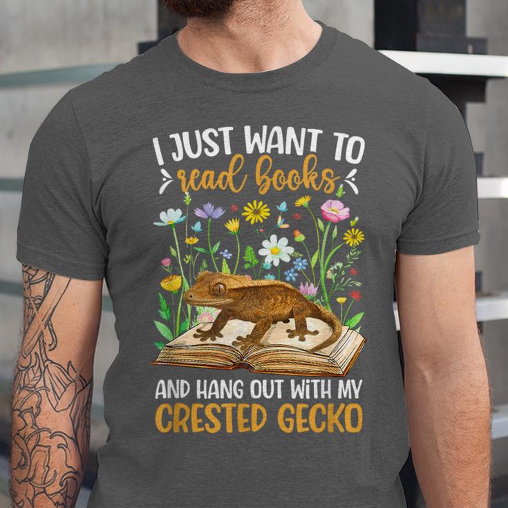 Books And Crested Gecko Owner Crestie Lover Unisex Jersey T-Shirt