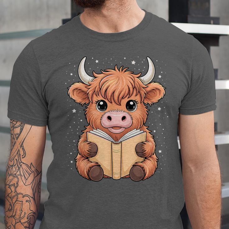 Cute Highland Cow Reading Book Unisex Jersey T-Shirt