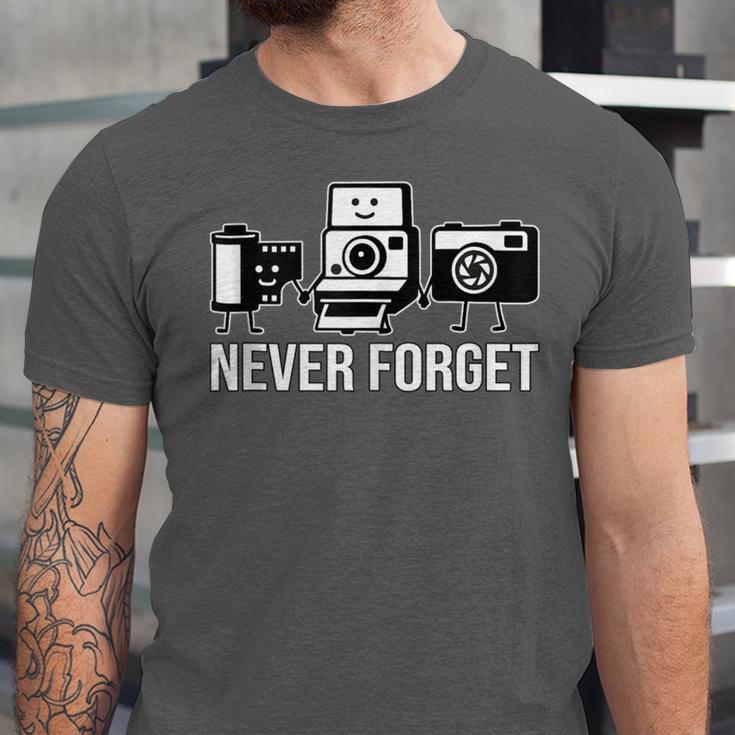 Never Forget Retro Camera Photography Nostalgia Unisex Jersey T-Shirt