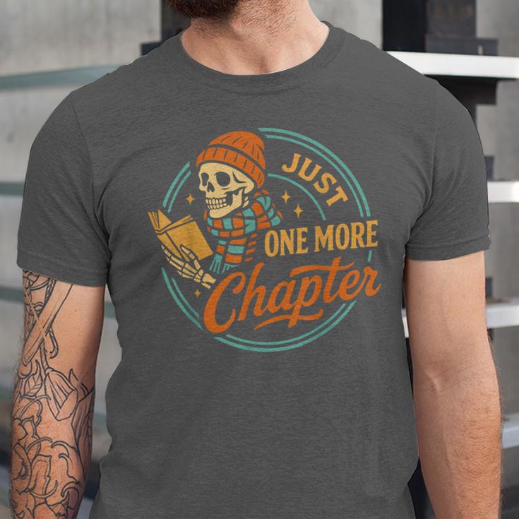 Just One More Chapter Skeleton Reading Book Scaft Beanie Unisex Jersey T-Shirt