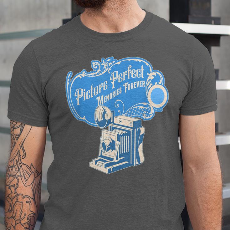 Picture Perfect Memories Forever Vintage Camera Nostalgia Unisex Jersey T-Shirt