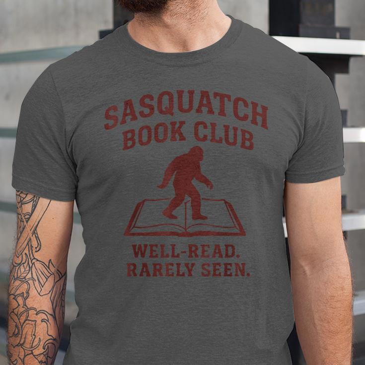 Sasquatch Book Club Bigfoot Reading Cryptid Vintage Unisex Jersey T-Shirt
