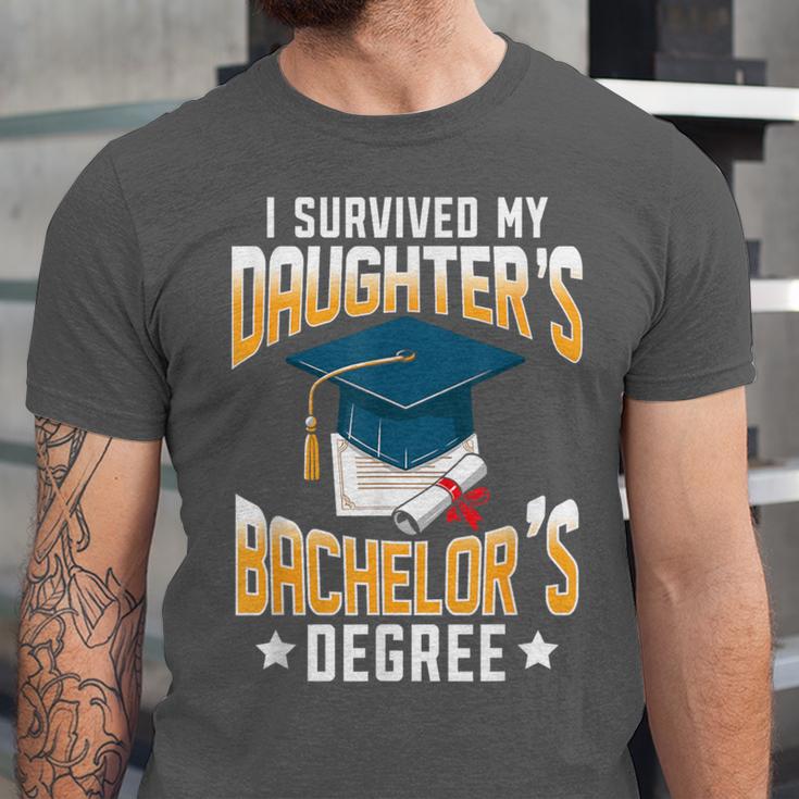 i Survived My Daughters Bachelor's Degree Graduation Gifts Unisex Jersey T-Shirt