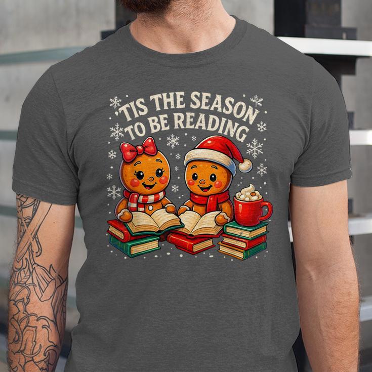’Tis The Season To Be Reading Book Lover Unisex Jersey T-Shirt ’Tis The Season To Be Reading Book Lover Unisex Jersey T-Shirt