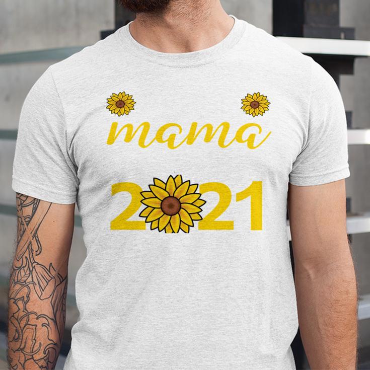 Proud Mama Of a 2021 Graduate Senior Mom 2021 Graduation Unisex Jersey T-Shirt