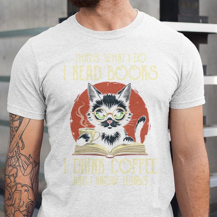 i Read Books And i Know Things Cat Reading Cat Coffee Books Unisex Jersey T-Shirt