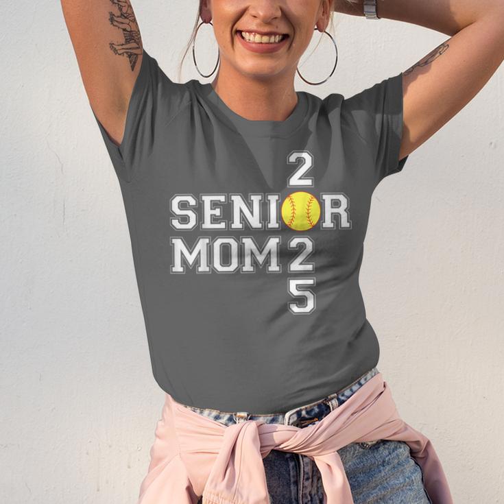Class Of 2025 Softball Mom Senior Graduation Graduate Women Unisex Jersey T-Shirt