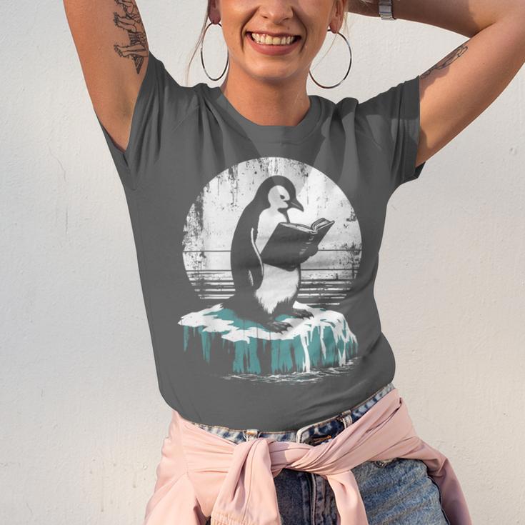 Penguin Reading A Book Vintage Graphic Bookworm Lover Unisex Jersey T-Shirt Penguin Reading A Book Vintage Graphic Bookworm Lover Unisex Jersey T-Shirt