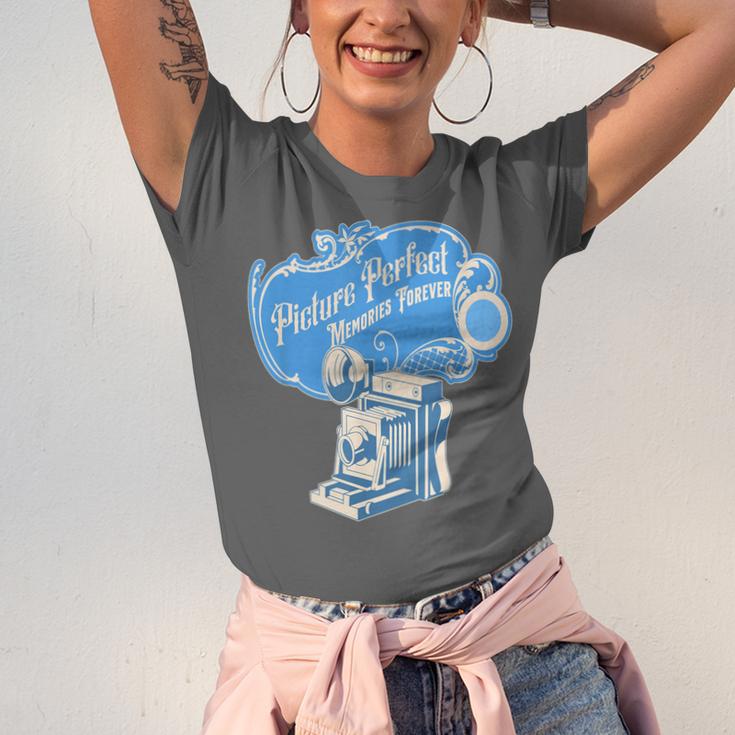 Picture Perfect Memories Forever Vintage Camera Nostalgia Unisex Jersey T-Shirt