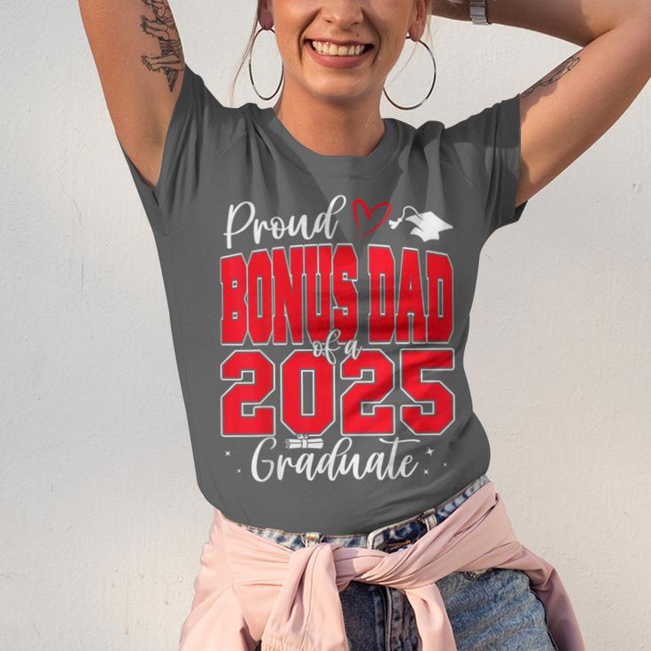 Proud Bonus Dad Of a Class Of 2025 Graduate Graduation Unisex Jersey T-Shirt