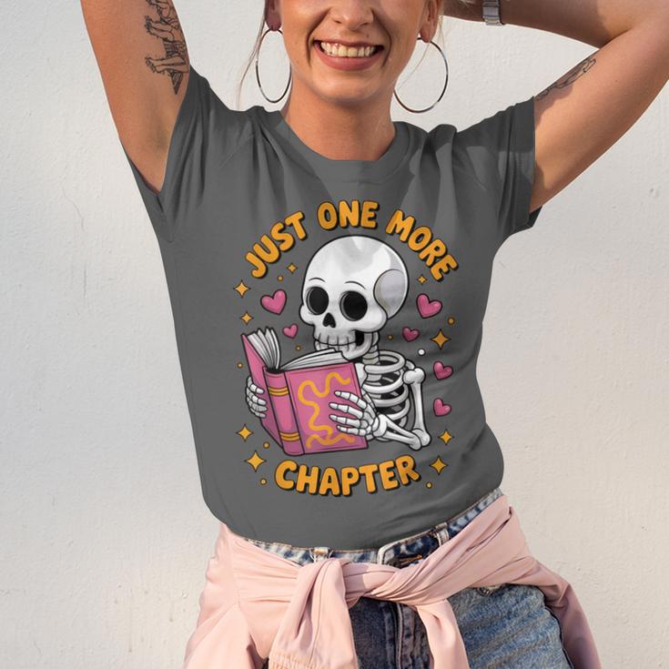 Read Books Lover Bookworm Cute Reading Just One More Chapter Unisex Jersey T-Shirt