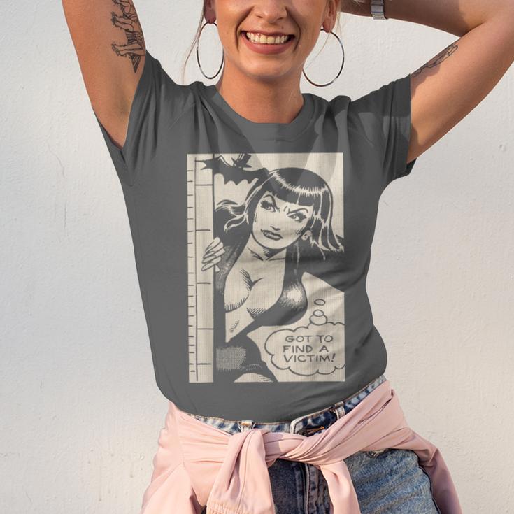 Vintage Vampire Bat Vampire Pin Up Girl Horror Comic Book Unisex Jersey T-Shirt