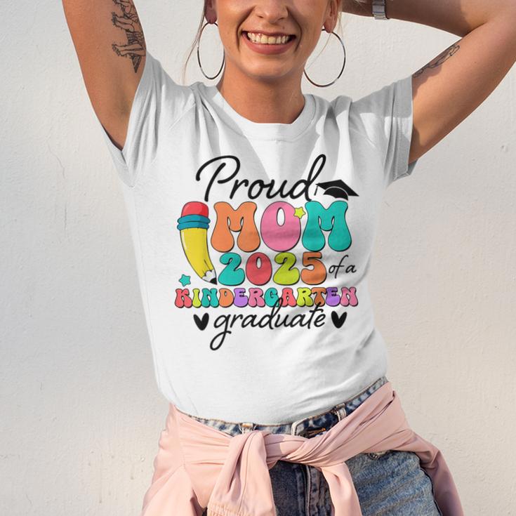 Proud Mom Class Of 2025 Kindergarten Graduate Graduation Unisex Jersey T-Shirt