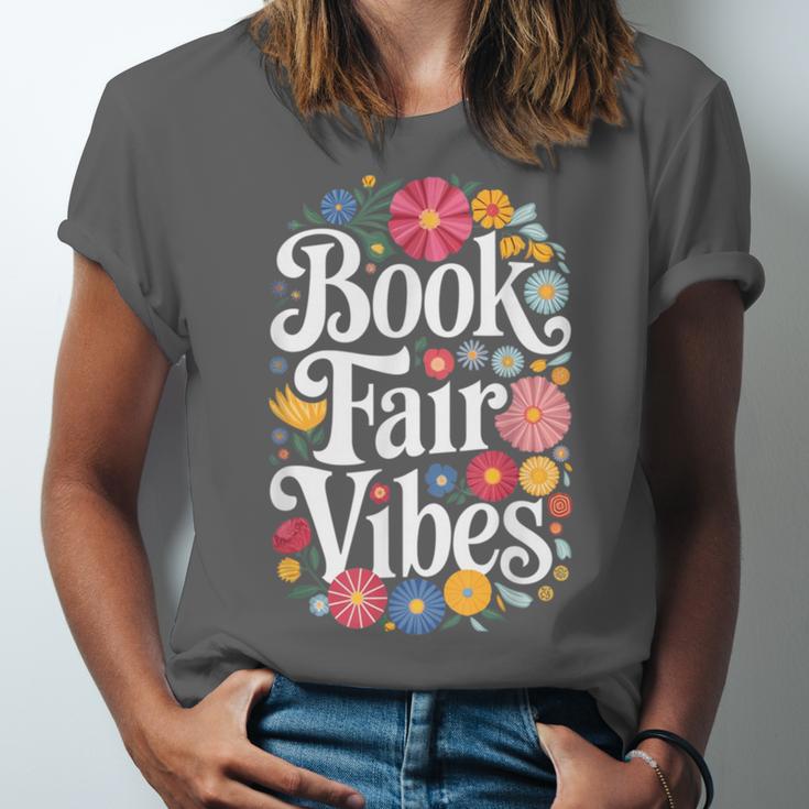 Book Fair Vibes Groovy 70s Retro School Librarian Unisex Jersey T-Shirt Book Fair Vibes Groovy 70s Retro School Librarian Unisex Jersey T-Shirt