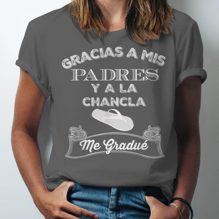 Graduation s Gracias a Mis Padres y a La Chancla Unisex Jersey T-Shirt