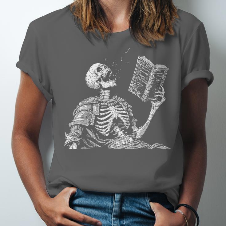 Hilarious Skeleton Holding a Book And Laughing Gothic Unisex Jersey T-Shirt