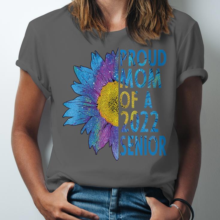 Proud Mom Of a 2022 Senior Shirt Graduation 2022 Women's Unisex Jersey T-Shirt