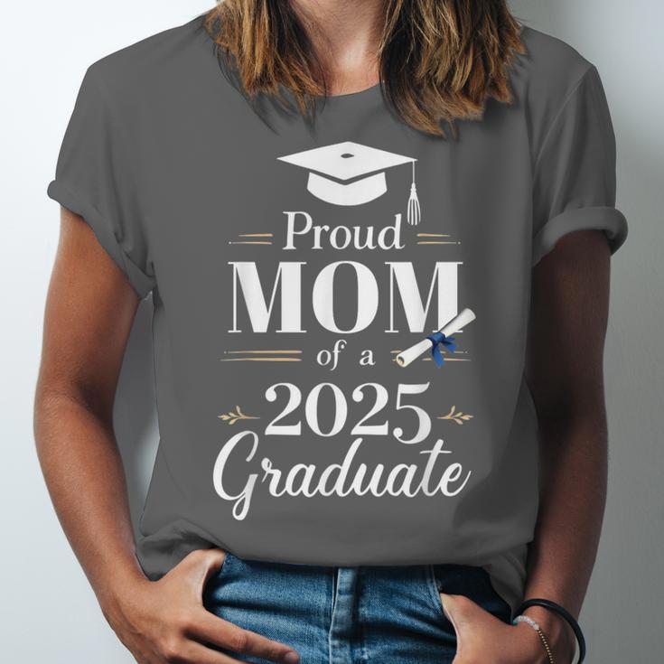 Proud Mom Of a 2025 Graduate Graduation Senior Moms Unisex Jersey T-Shirt