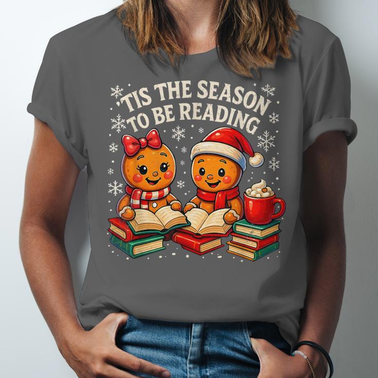 ’Tis The Season To Be Reading Book Lover Unisex Jersey T-Shirt ’Tis The Season To Be Reading Book Lover Unisex Jersey T-Shirt