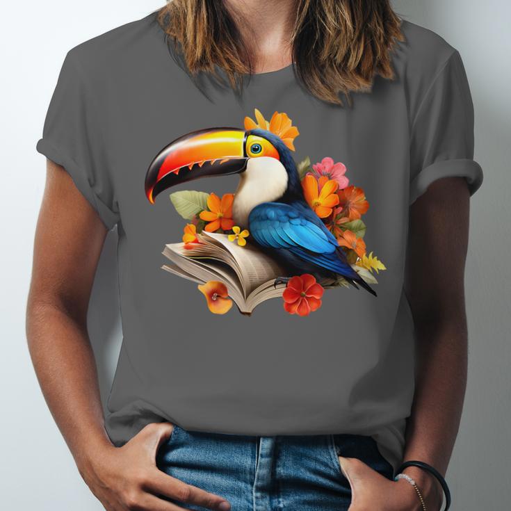 Toucan Reading Book Unisex Jersey T-Shirt Toucan Reading Book Unisex Jersey T-Shirt