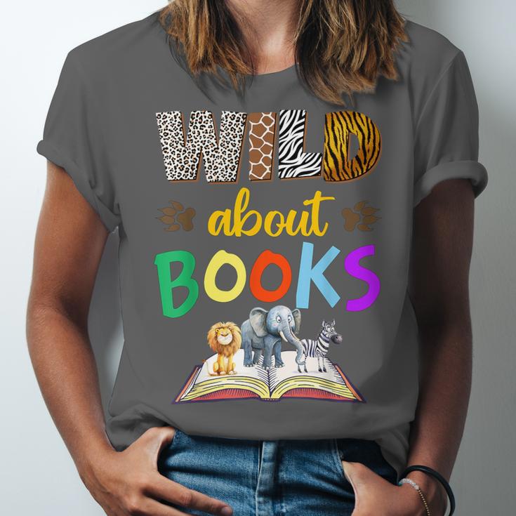 Wild About Reading Books Reader Bookworm Animals Book Lover Unisex Jersey T-Shirt