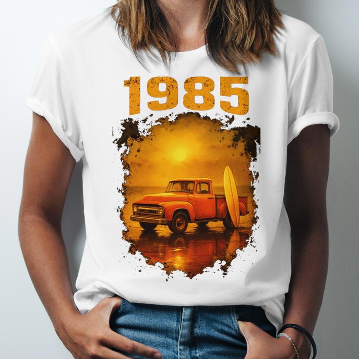 1985 Vintage Sunset Surf Truck Retro Beach Nostalgia Unisex Jersey T-Shirt 1985 Vintage Sunset Surf Truck Retro Beach Nostalgia Unisex Jersey T-Shirt
