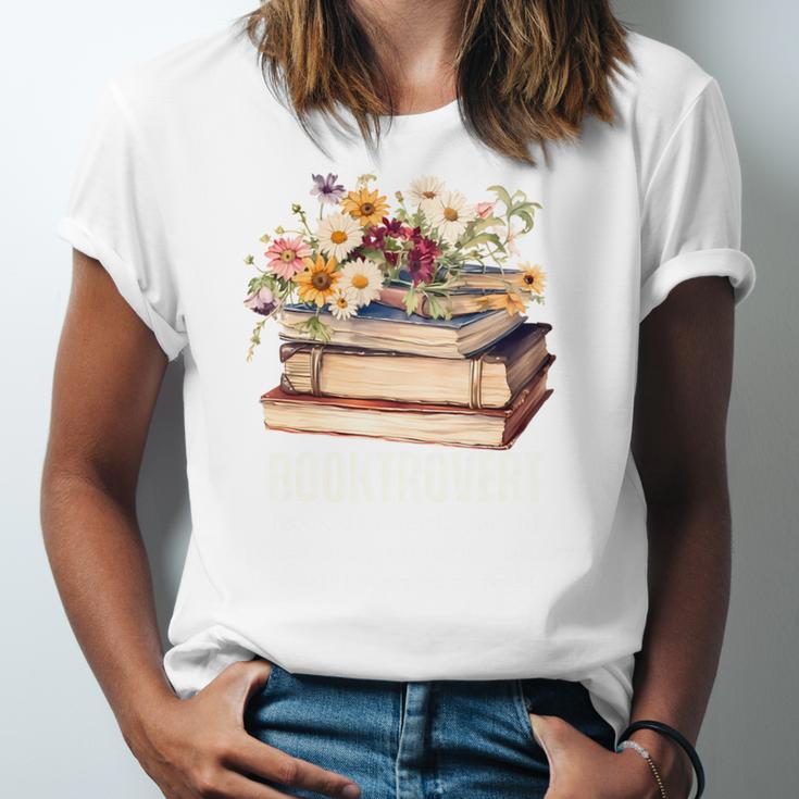 Booktrovert Vintage Wildflowers Books For Book Lovers Unisex Jersey T-Shirt