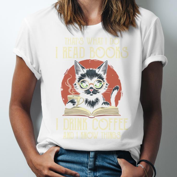 i Read Books And i Know Things Cat Reading Cat Coffee Books Unisex Jersey T-Shirt