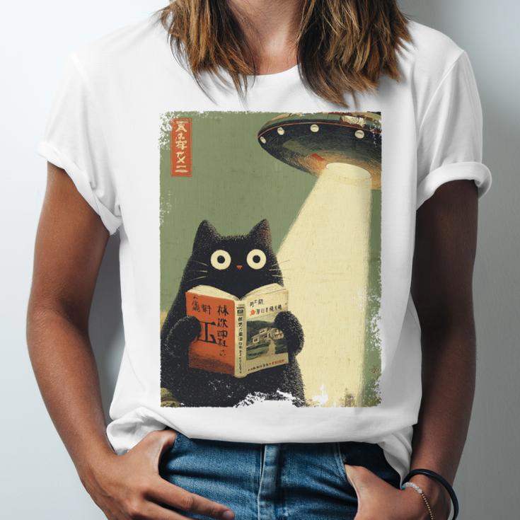 Vintage Japanese Cat Book Lovers UFO Alien Abduction Cat Dad Unisex Jersey T-Shirt