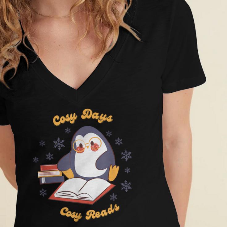 Cute Xmas Book Lover Penguin Reading Cosy Days Cosy Reads Women's Jersey Short Sleeve Deep V-Neck Tshirt