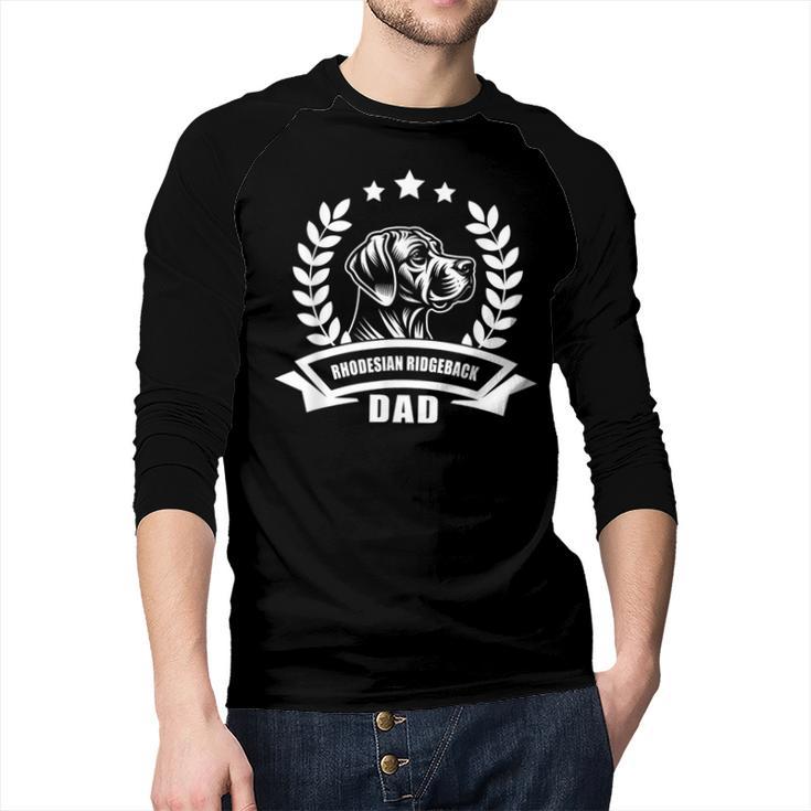 Rhodesian Ridgeback Dad With Banner And Ear Wreath Men Baseball Raglan Shirt
