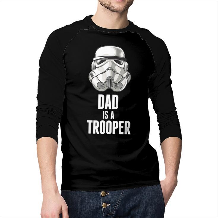 Star Wars Father's Day Stormtrooper Dad Is A Trooper Vintage Men Baseball Raglan Shirt