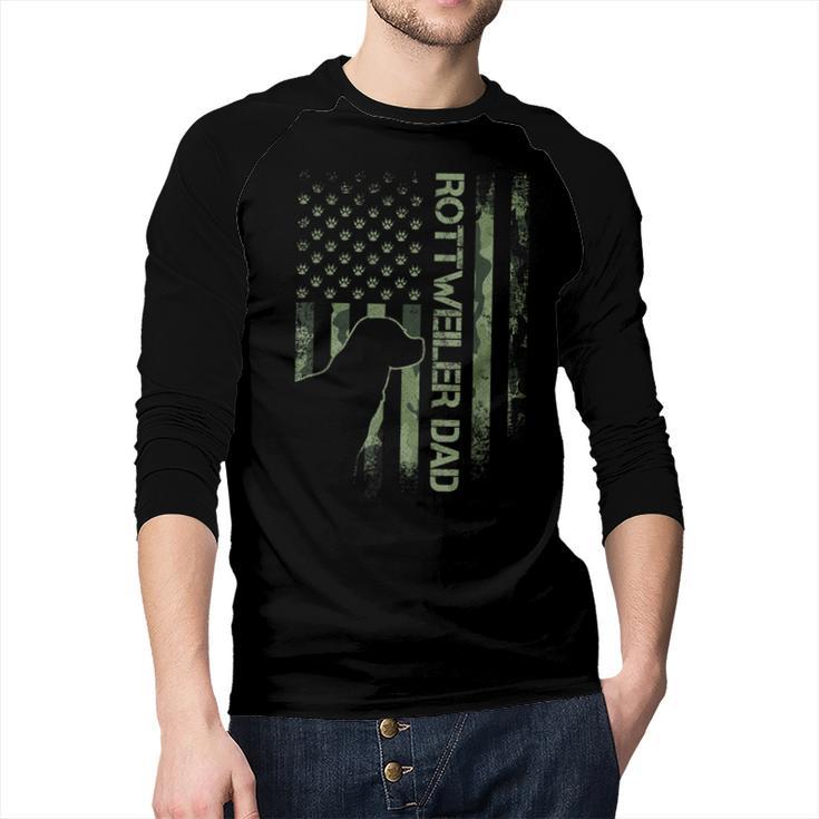 Vintage USA Camo Flag Proud Rottweiler Dad Rottie Silhouette Men Baseball Raglan Shirt