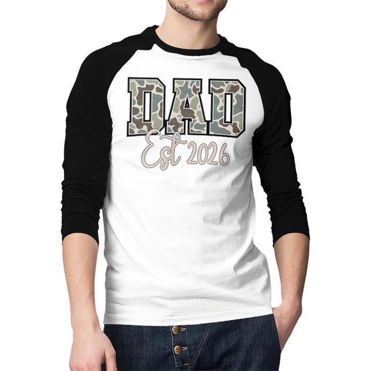 Dad Est 2026 Camo Old School Men Father's Day Dada Men Baseball Raglan Shirt