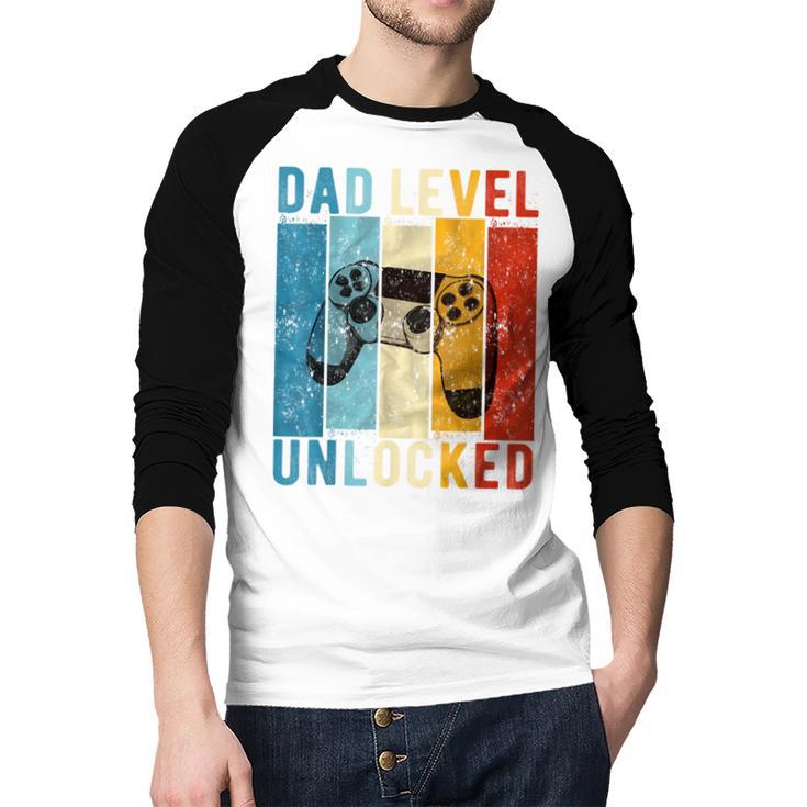 Pregnancy Announcement Dad Level Unlocked New Daddy Father Men Baseball Raglan Shirt