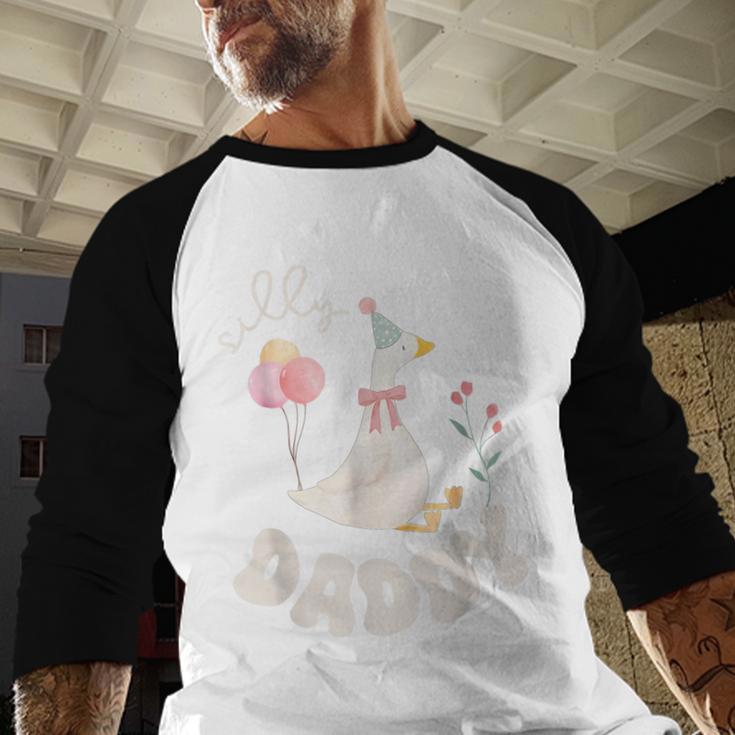 Silly Daddy Silly Goose Dad Birthday Family Matching Party Men Baseball Raglan Shirt