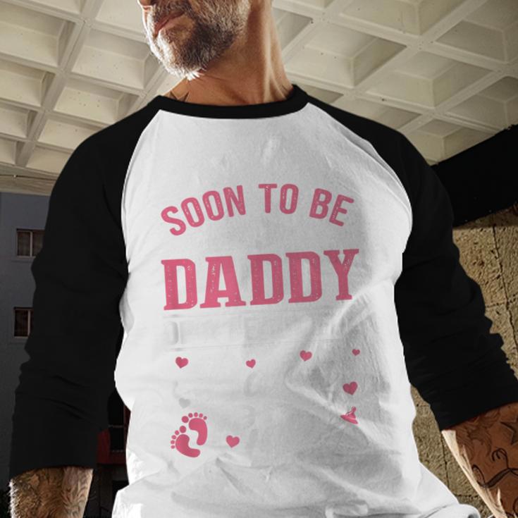 Soon To Be A Daddy Of A Beautiful Baby Girl New Dad T-Shirt Men Baseball Raglan Shirt