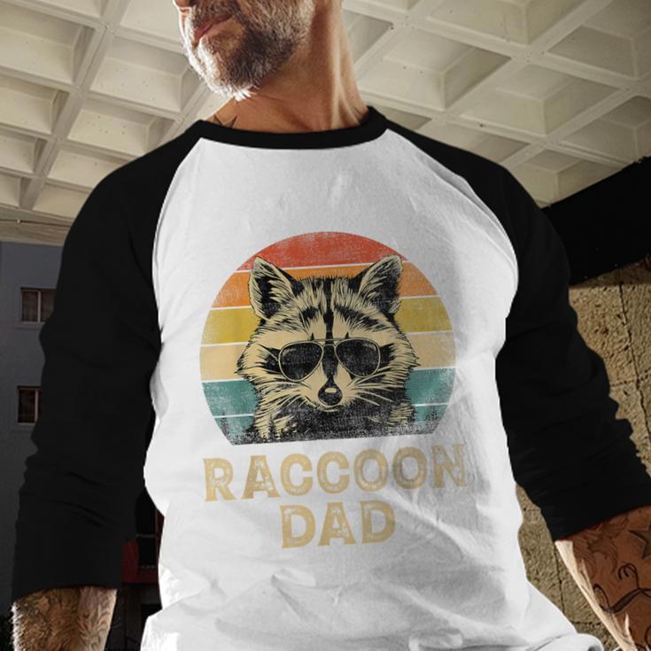 Vintage Raccoon Dad Raccoon Lovers Daddy Father's Day Men Baseball Raglan Shirt