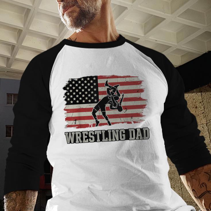 Wrestling Dad US Flag Fathers Day Retro Wrestling Fans Men Baseball Raglan Shirt