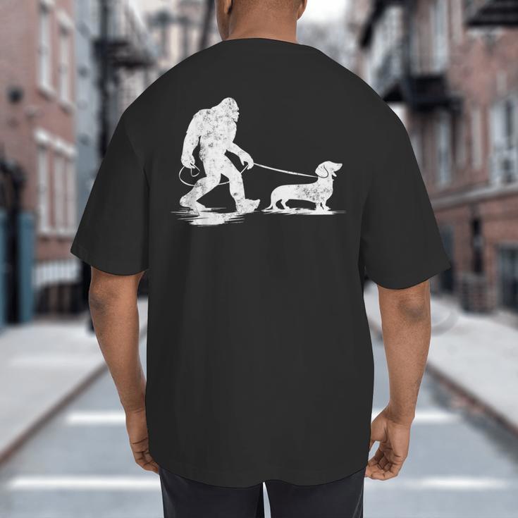 Bigfoot Walking Dachshund Tee Wiener Dog Dad Big And Tall Men's T-Shirt Back Print Bigfoot Walking Dachshund Tee Wiener Dog Dad Big And Tall Men's T-Shirt Back Print