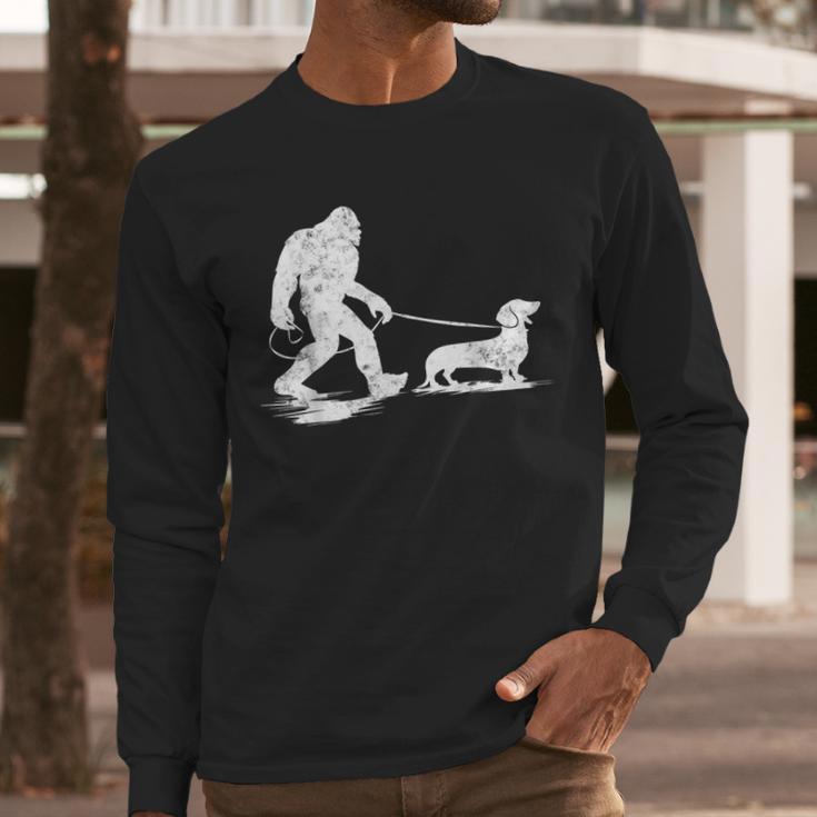 Bigfoot Walking Dachshund Tee Wiener Dog Dad Men Long Sleeve T-Shirt