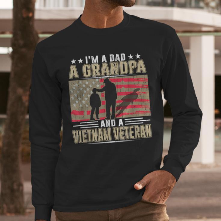 I'm A Dad a Grandpa And a Vietnam Veteran Men Long Sleeve T-Shirt