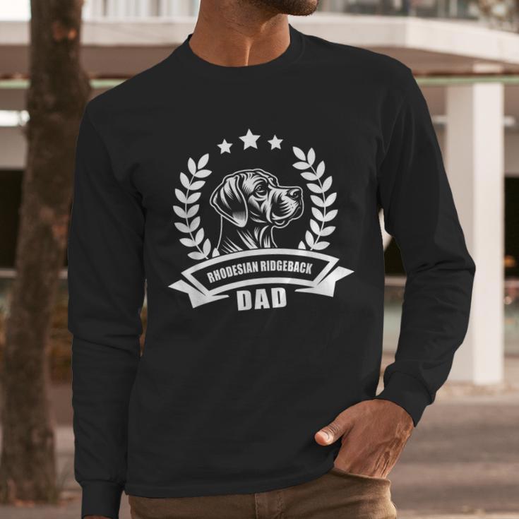 Rhodesian Ridgeback Dad With Banner And Ear Wreath Men Long Sleeve T-Shirt