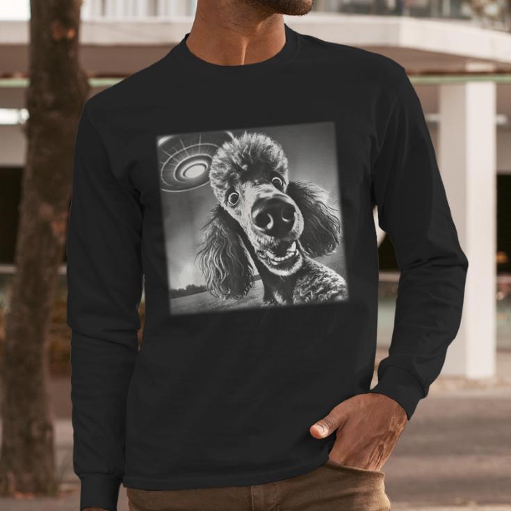 Vintage Poodle Selfie With UFO Alien Photobooth Dog Mom Dad Men Long Sleeve T-Shirt