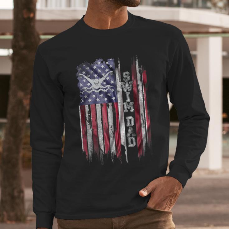Vintage USA Flag Proud Swimming Dad Swim Swimmer Silhouette Men Long Sleeve T-Shirt