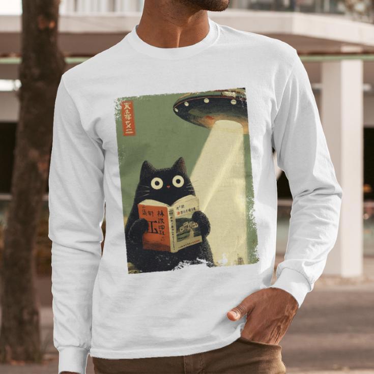 Vintage Japanese Cat Book Lovers UFO Alien Abduction Cat Dad Men Long Sleeve T-Shirt Vintage Japanese Cat Book Lovers UFO Alien Abduction Cat Dad Men Long Sleeve T-Shirt