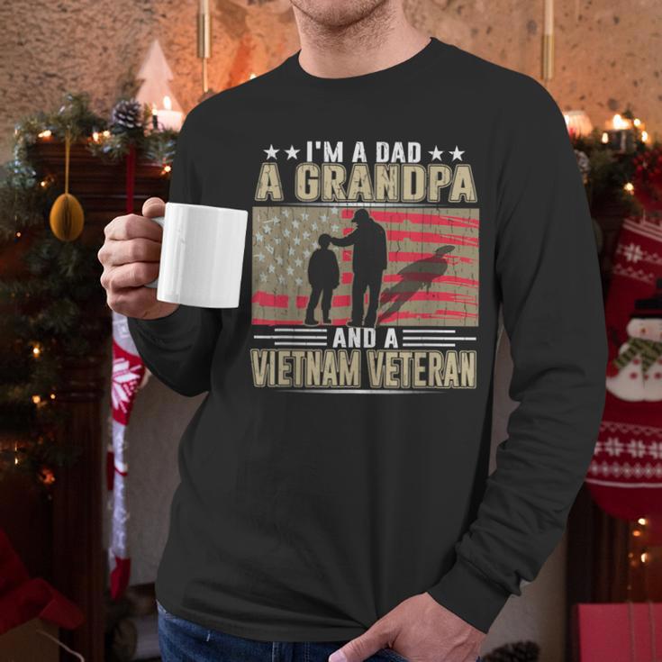 I'm A Dad a Grandpa And a Vietnam Veteran Men Long Sleeve T-Shirt