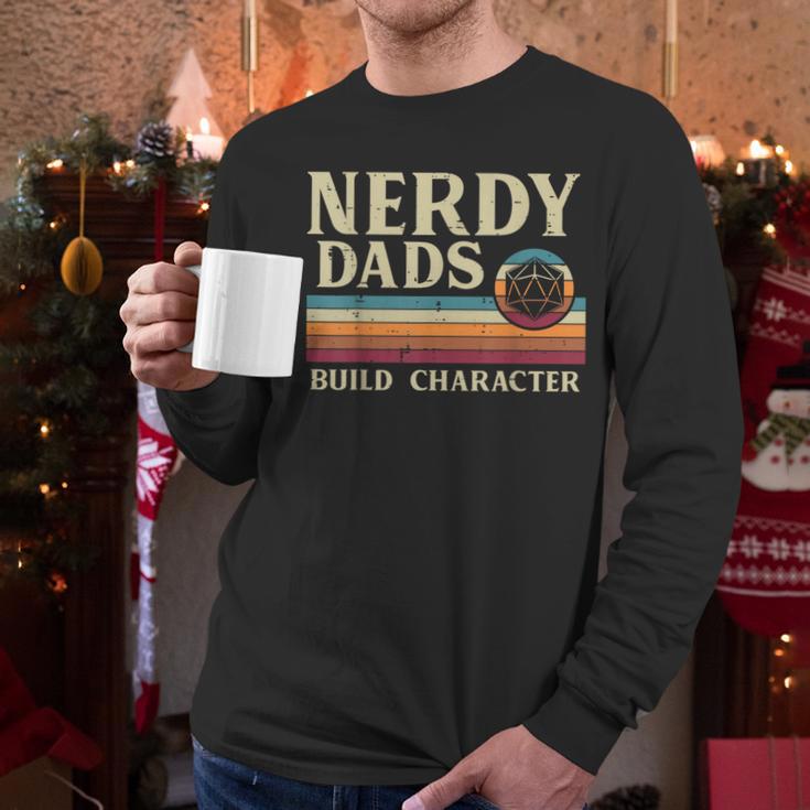 Nerdy Dads Build Character Retro Fathers Day Daddy Papa Men Men Long Sleeve T-Shirt